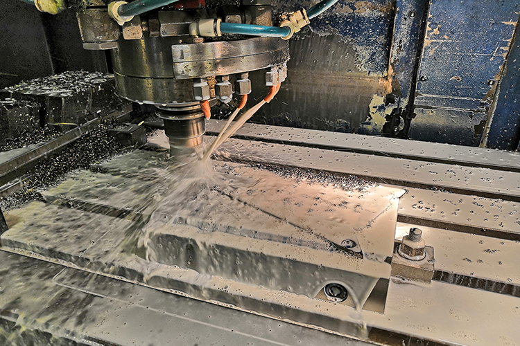 Use of magnetic chuck Neomill Compact